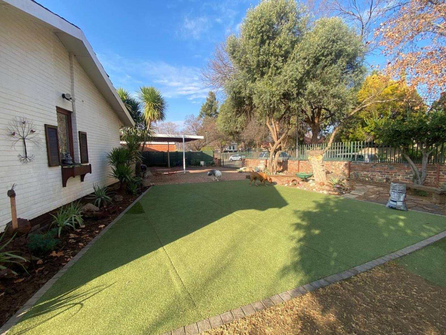 Aloe Guest Rooms Bloemfontein Esterno foto